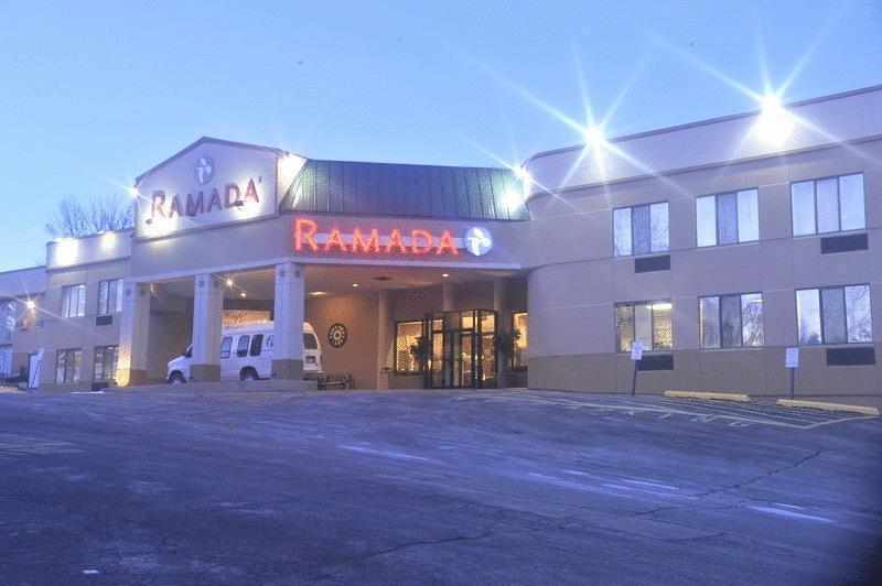 Ramada By Wyndham Newburgh/West Point Hotel Exterior photo